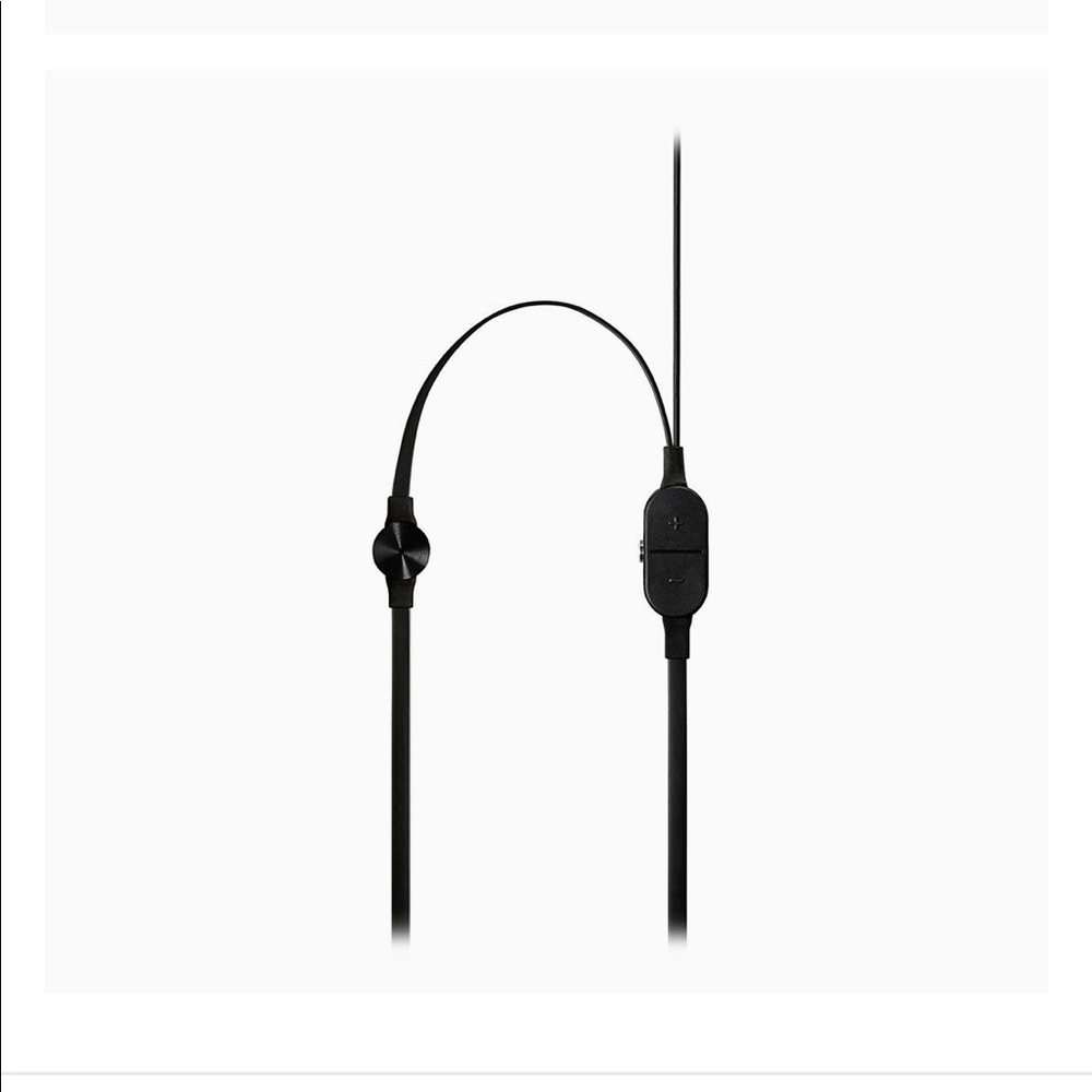 NEW! Master & Dynamic ME01 In Ear Headphones - Picture 2 of 7